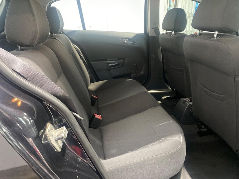  Vauxhall Astra 1.4i 16v Active 5dr Petrol Manual