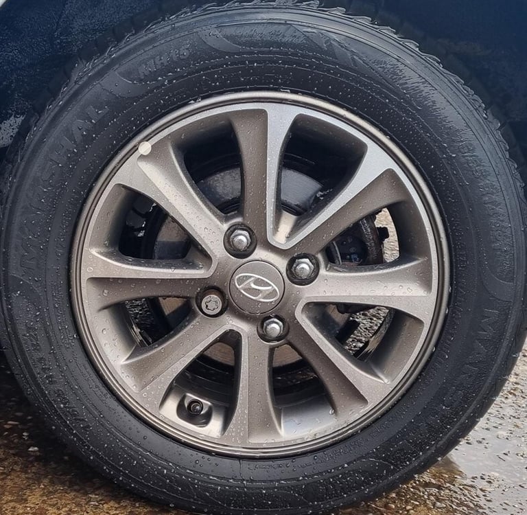 2015 Hyundai i10 1.0 Premium 5dr HATCHBACK PETROL Manual