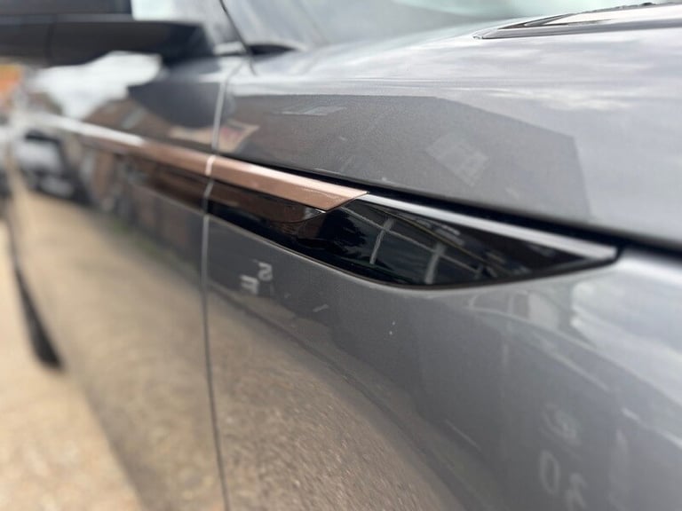2018 Land Rover Range Rover Velar D240 R-Dynamic SE SUV Diesel Automatic
