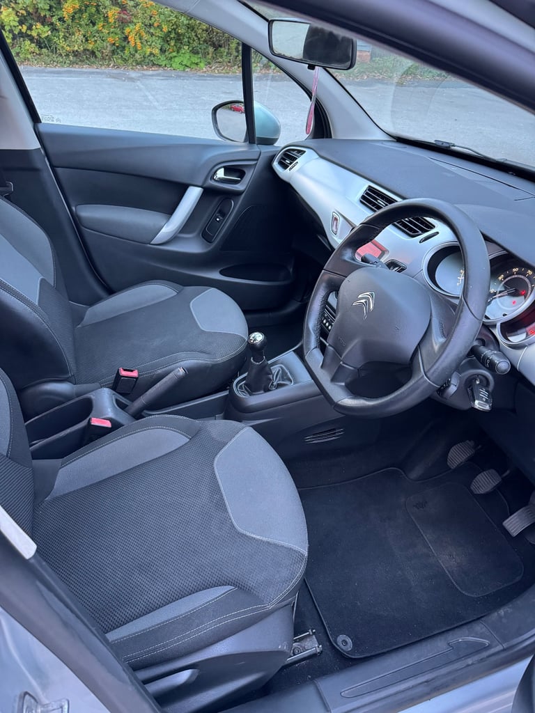 Citroen, C3, Hatchback, 2012, Manual, 1360 (cc), 5 doors