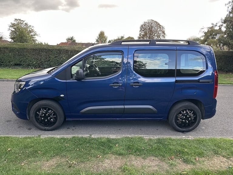 2019 Vauxhall Combo Life Turbo Design MPV Petrol Manual