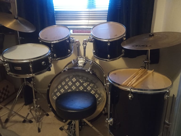 image for Mapex Tornado drum kit