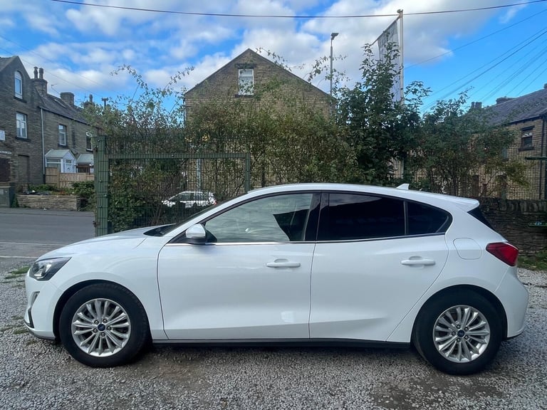 2020 Ford Focus 1.0T EcoBoost Titanium Euro 6 (s/s) 5dr HATCHBACK Petrol Manual