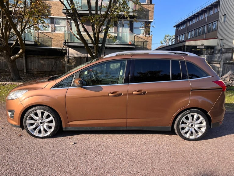 2012 Ford Grand C-Max 1.0T EcoBoost Zetec Euro 5 (s/s) 5dr MPV Petrol Manual