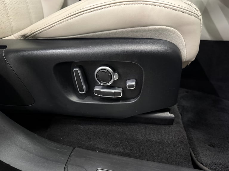 2018 68 RANGE ROVER LAND ROVER VELAR R DYNAMIC HSE D240 2.0 DIESEL 4WD BLACK EU6