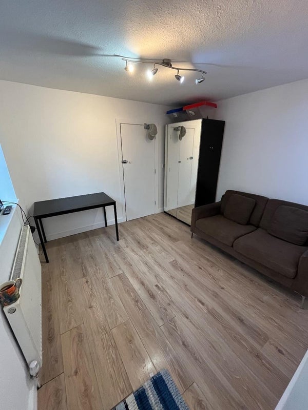 ✅ Double Room ☀️ Near Transport