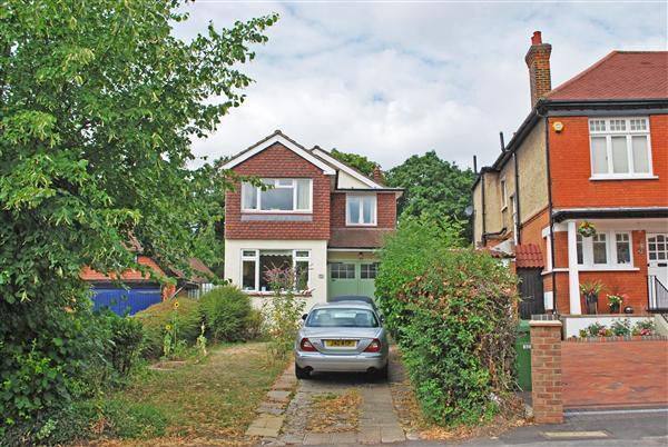 Room to rent(Bills included)