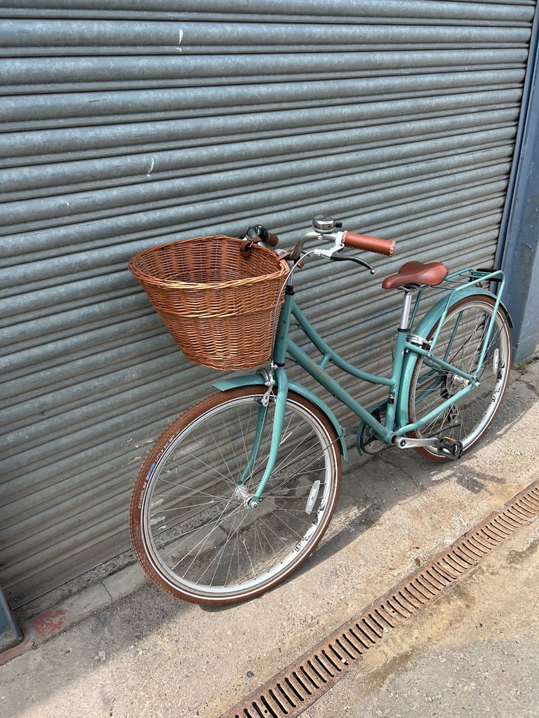 Ladies City Bike 