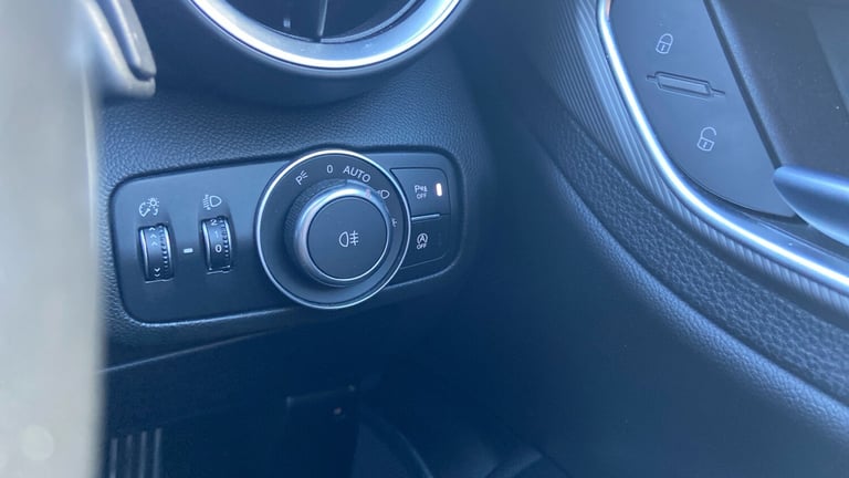 2021 Alfa Romeo Giulia 2.0T Veloce Saloon 4dr Petrol GPF Auto Euro 6 (s/s) (280 ps) Saloon Petrol...