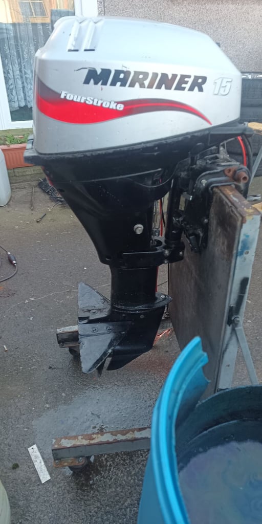 Mariner Mercury 15 hp outboard motors