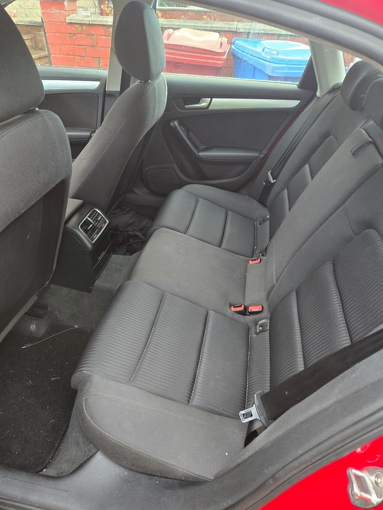 Audi, A4, Saloon, 2011, Manual, 1968 (cc), 4 doors