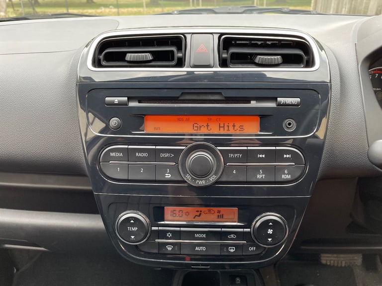 Smart Mitsubishi Mirage Long MOT £20 road tax. Like Corsa Micra Clio Yaris etc