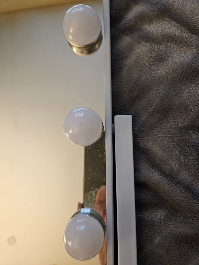 Hollywood Electric Vanity Mirror 