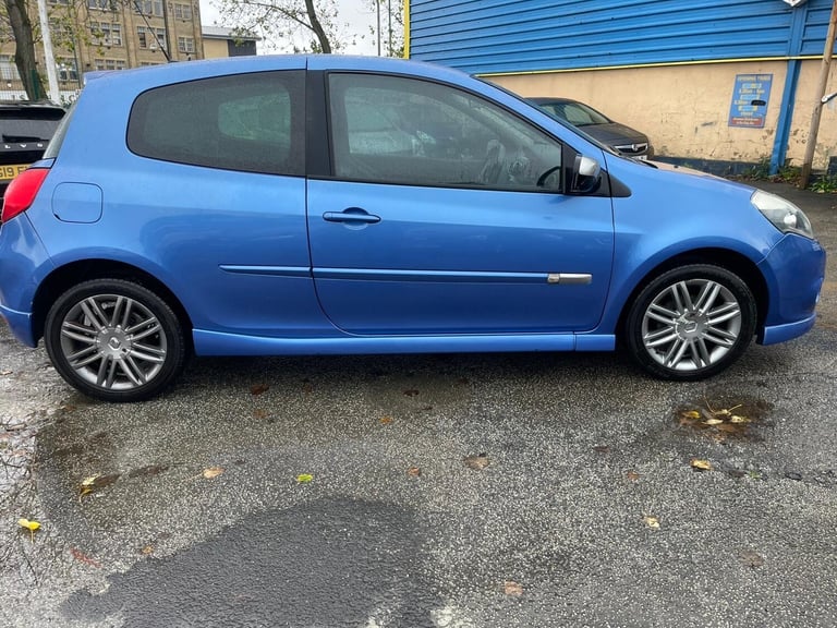 2010 Renault Clio 1.6 VVT 128 GT 3dr HATCHBACK Petrol Manual