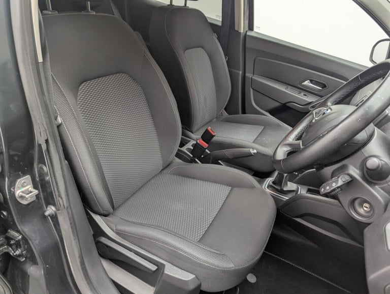 2019 Dacia Duster 1.6 SCe Comfort SUV 5dr Petrol Manual Euro 6 (s/s) (115 ps) - SAT NAV + PAR HAT...