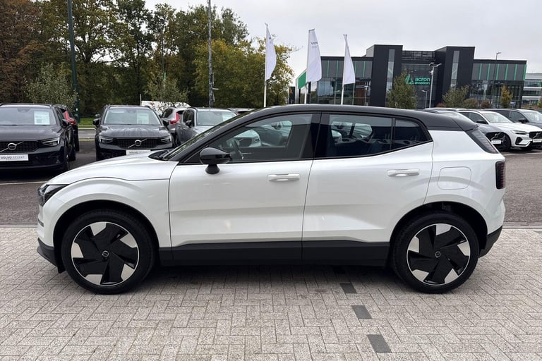 2025 Volvo EX30 Single Motor Extended Range 69kWh Plus SUV 5dr Electric Auto (272 ps) ESTATE Elec...