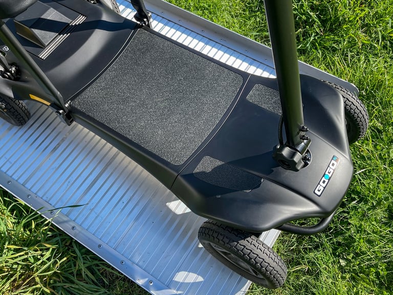 Pride GoGo MG2 Ultra Light FOLDING MOBILITY SCOOTER 14.7KG AIRLINE SAFE was £2495