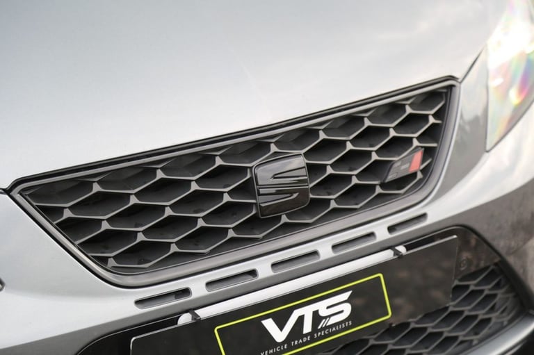 2016 SEAT Leon 2.0 TSI Cupra 290 Black Sport Coupe 3dr Petrol DSG Euro 6 (s/s) (290 ps) Hatchback...