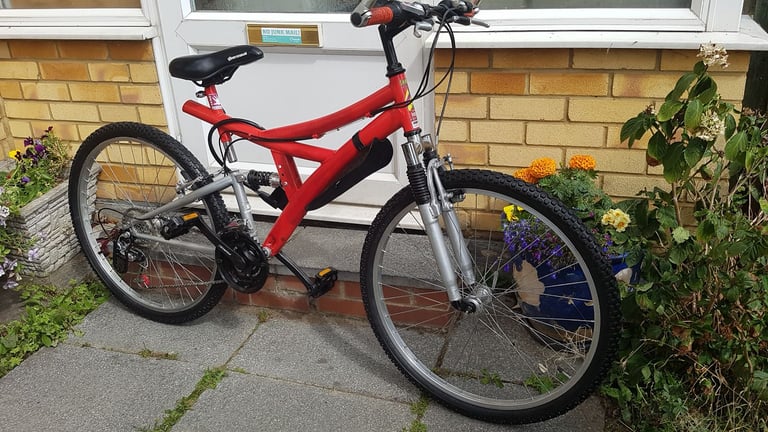 DUAL SUSPENSION 26" WHEEL BIKE 19" FRAME IN GOOD WORKING ORDER