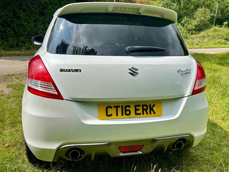 SUZUKI SWIFT 1.6*SPORT*1Owner-7Suzuki Svs-Xenons-Nav**OUTSTANDING CHERISHED