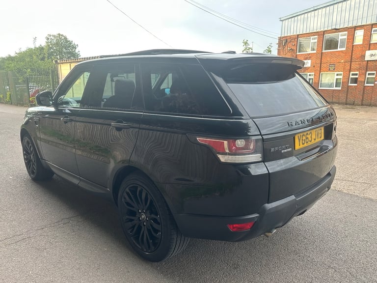 2013 Land Rover Range Rover Sport 3.0 SDV6 HSE Dynamic -WARRANTY- Free Delivery!