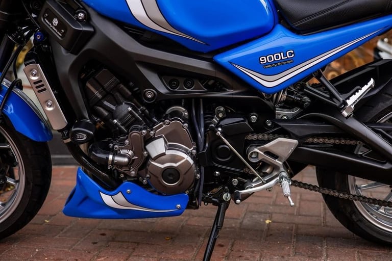 Yamaha XSR900 LOW MILES ! RD FAIRINGS ! AKRO ! STUNNING