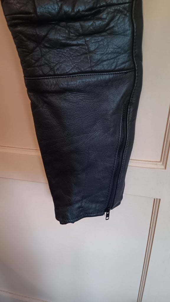 AKITO WOMENS MOTORCYCLE MOTORBIKE LEATHER TROUSERS Size 8-10