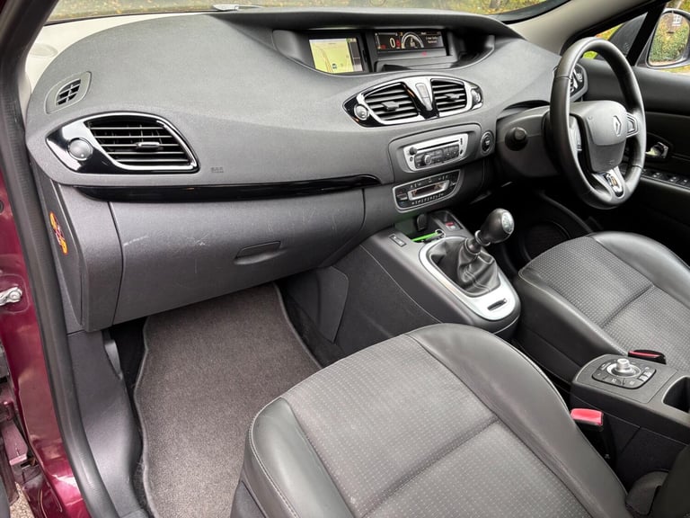 2015 Renault Grand Scenic 1.2 TCe Dynamique Nav Euro 6 (s/s) 5dr MPV Petrol Manual