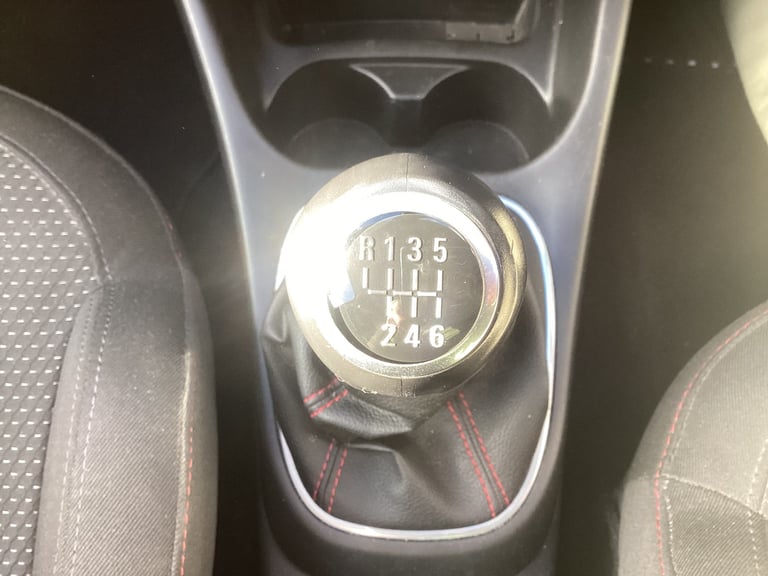 Vauxhall, CORSA,SRI VX LINE  Hatchback, 2016, Manual, 1364 (cc), 3 doors