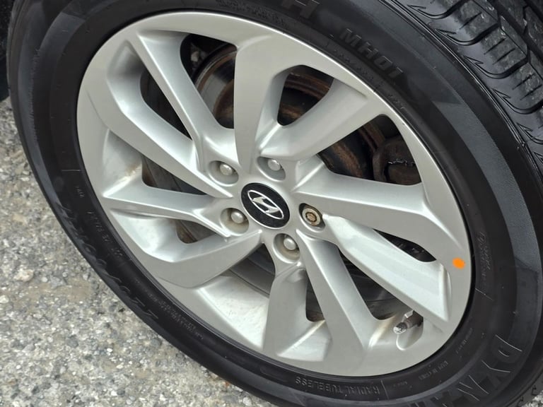 2015 Hyundai TUCSON 1.7 CRDi Blue Drive SE SUV 5dr Diesel Manual Euro 6 (s/s) (116 ps) ESTATE Die...