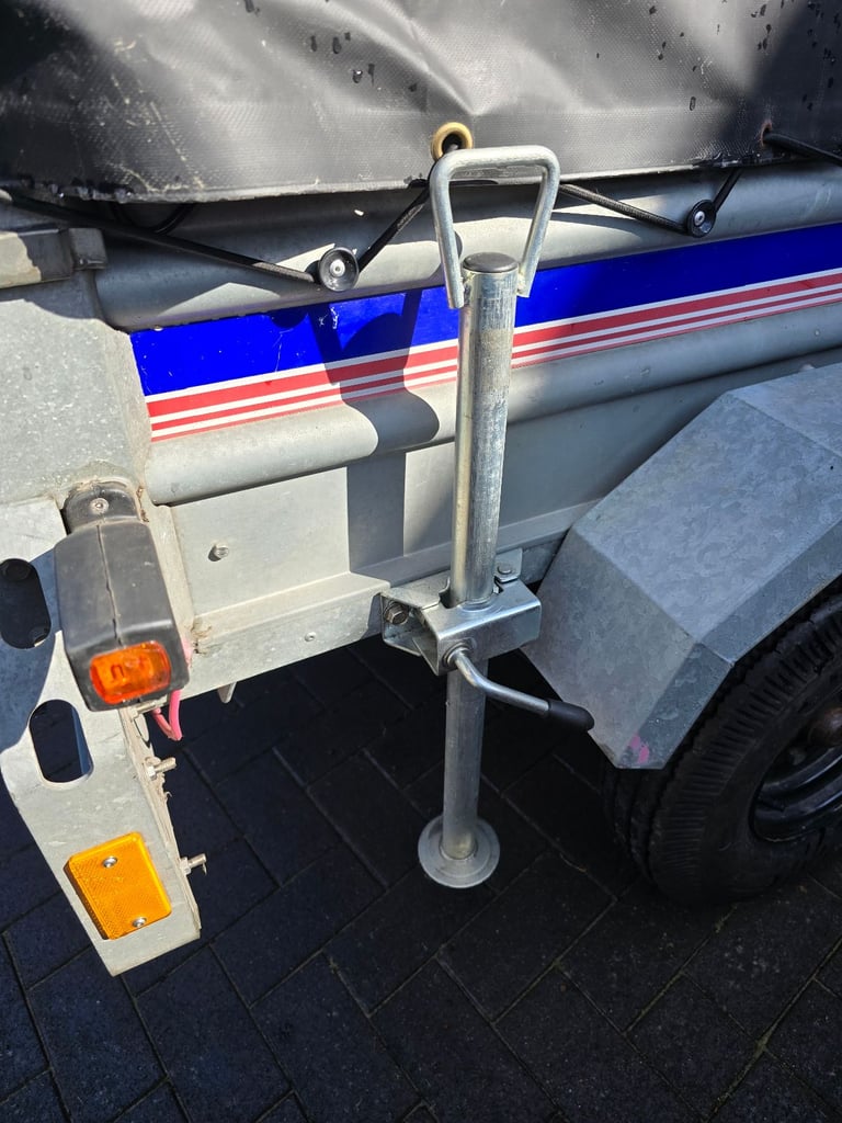 Ultimate camping off-grid galvanised trailer 5x3. With solar panel, powerpack, fully rebuilt