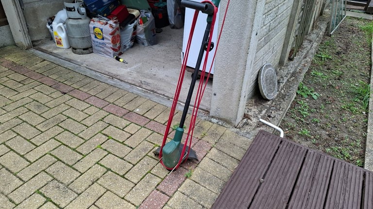 Bosh edge trimmer 