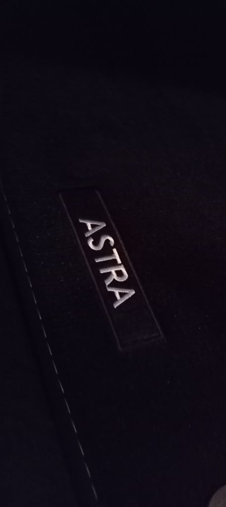 Vauxhall, ASTRA, Estate, 2012, Auto, Automatic, 1956 (cc), 5 doors, 2 Keys