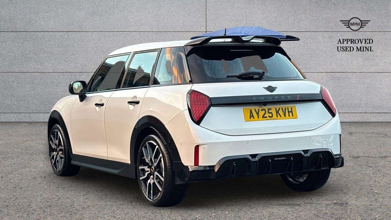 2025 MINI Cooper 2.0 S Sport 5dr Auto HATCHBACK PETROL Automatic