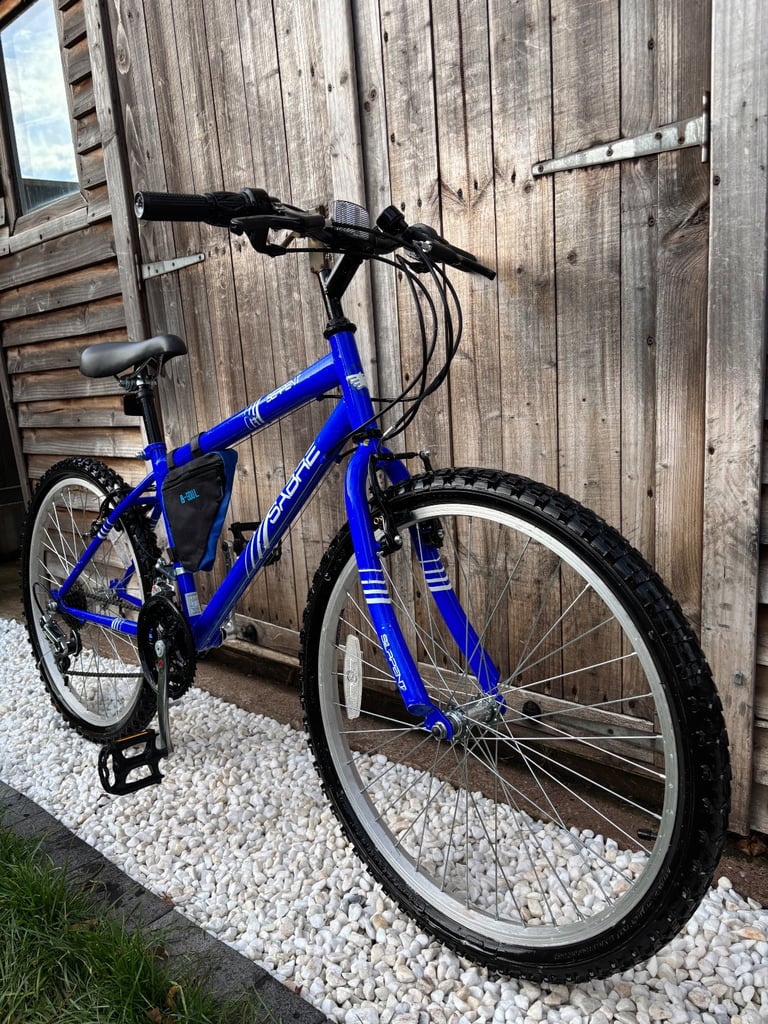 Child’s Lightweight SABRE Mountain Bike (Fantastic Condition)