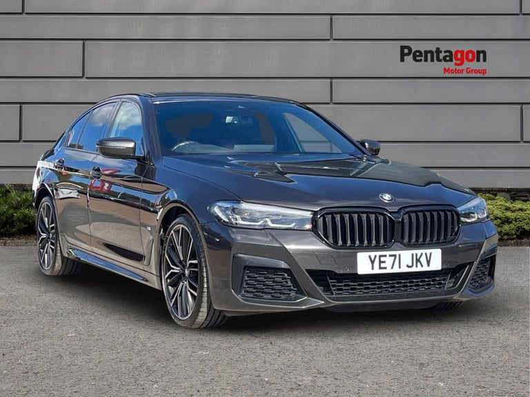 image for  BMW 5 Series Saloon 3.0 530d Mht M Sport Saloon 4dr Diesel Hybrid Steptronic