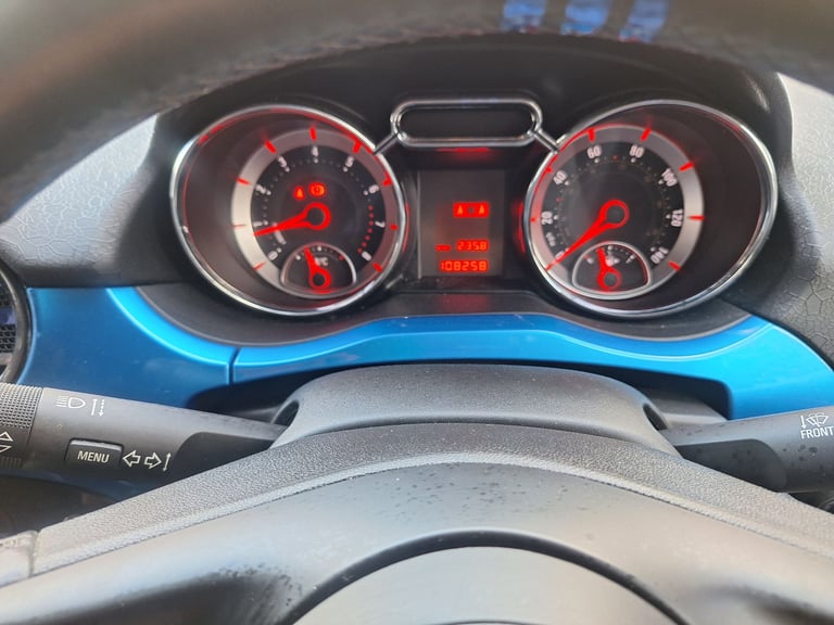 Vauxhall, ADAM 2015 Manual, 1229 (cc),why aygo Corsa polo fiat 500 C1 108 Micra Swift - Image 12