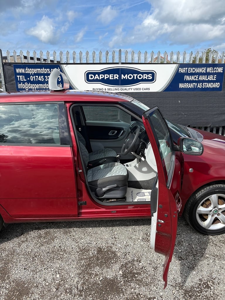 2009 Skoda Fabia 1.2 12V 2 5dr HATCHBACK PETROL Manual