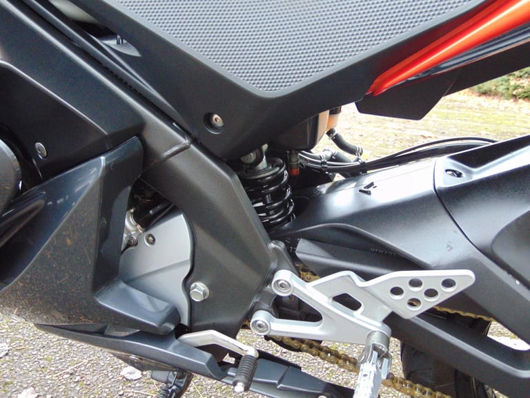 Yamaha YZFR125 ABS 2016 Supersport full power learner 125 Akrapovic Exaust FSH 
