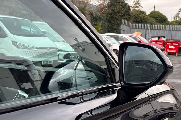 2025 MG MG HS 106287 Hatchback Petrol Automatic