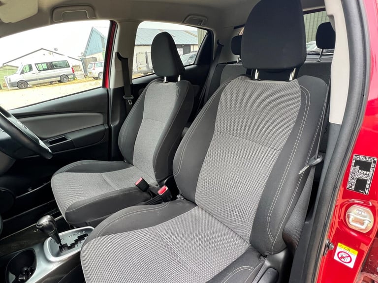 2016 Toyota Yaris 1.5 VVT-h Icon E-CVT Euro 6 5dr HATCHBACK Petrol/Electric Hybrid Automatic