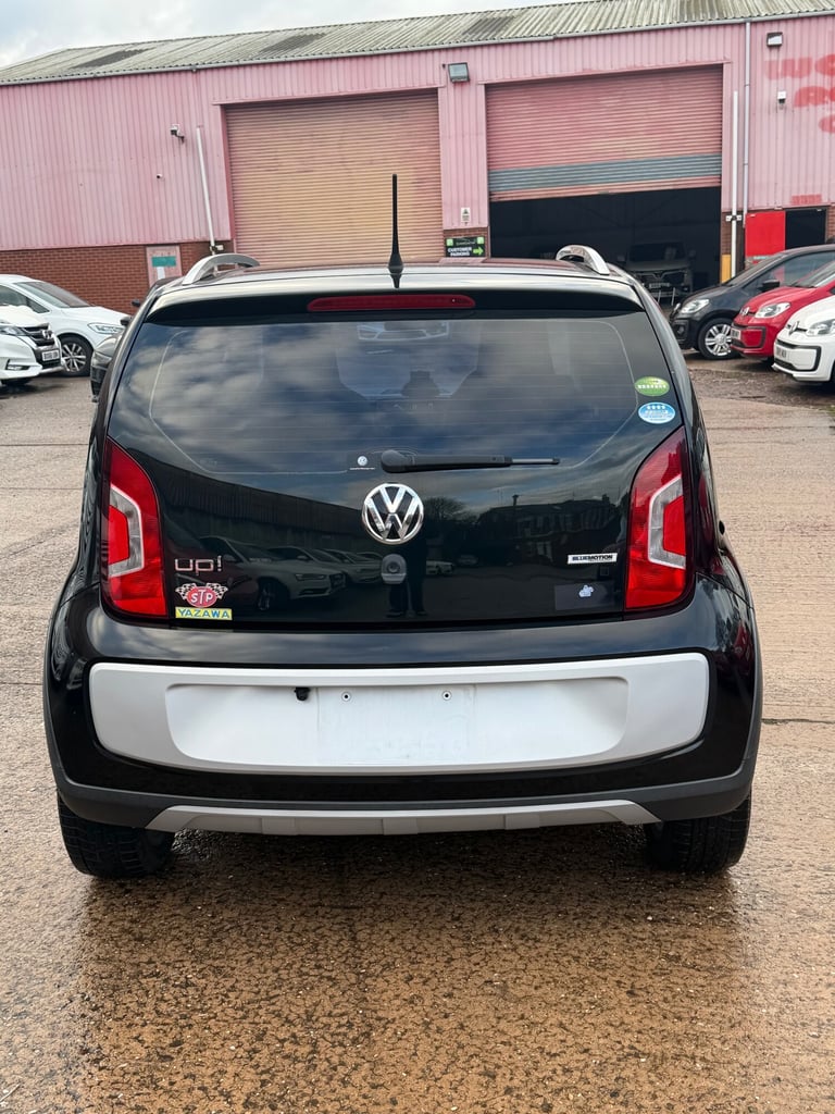 2015 Volkswagen CROSS UP! 1.0  hatchback  Petrol Automatic