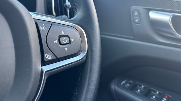 2023 Volvo XC60 Core, B5 AWD mild hybrid, Petrol Estate Petrol Automatic