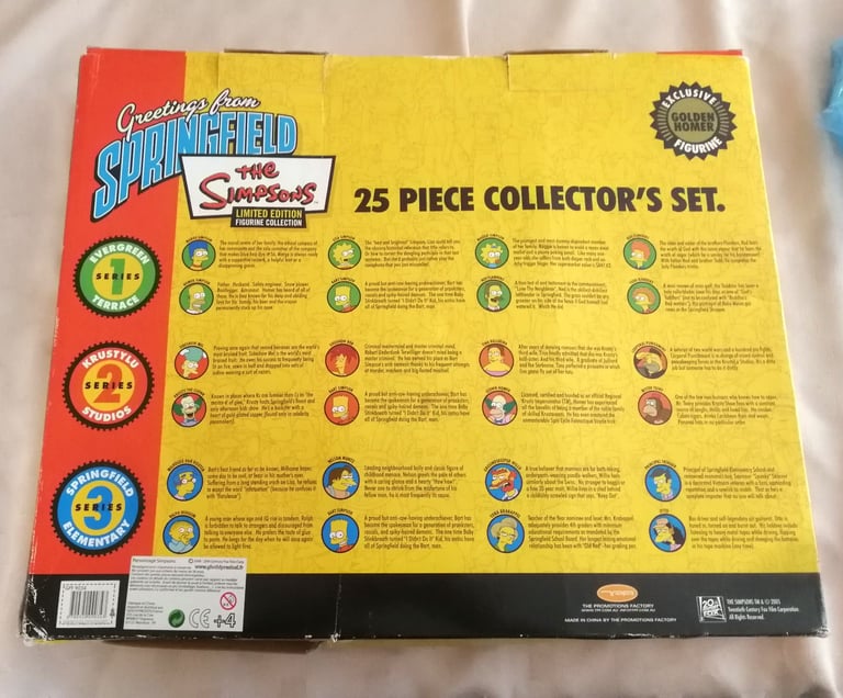 The Simpsons 25 Piece Figurine Collector's Set With Golden Homer + Extra Figure