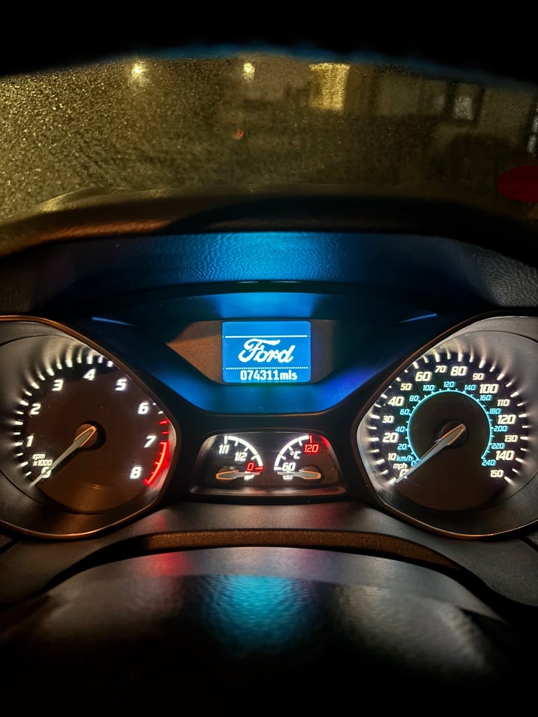 Ford, FOCUS, Hatchback, 2013, Semi-Auto, 1596 (cc), 5 doors