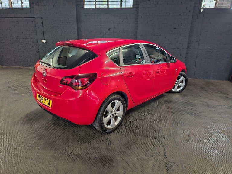 Vauxhall Astra 1.7 CDTi SRi Euro 5 5dr Diesel Manual - Image 6