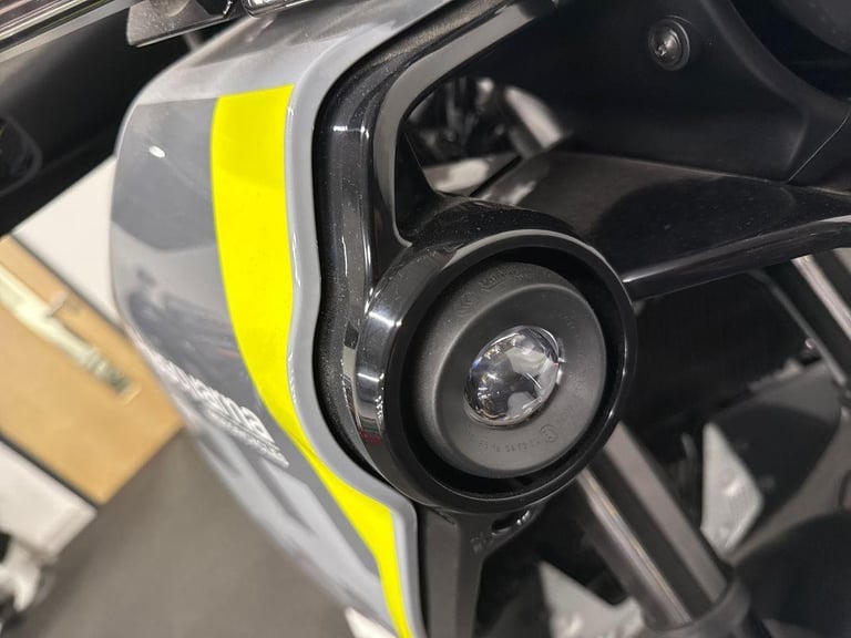 2025 Husqvarna Street NORDEN 901 Petrol grey 6 Speed