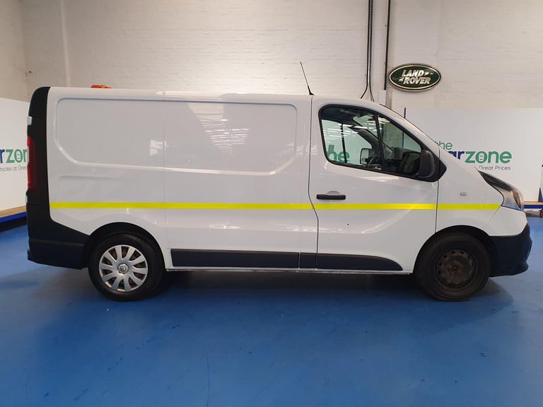 2019 Renault Trafic 1.6 dCi 27 Business SWB Standard Roof Euro 6 5dr PANEL VAN Diesel Manual