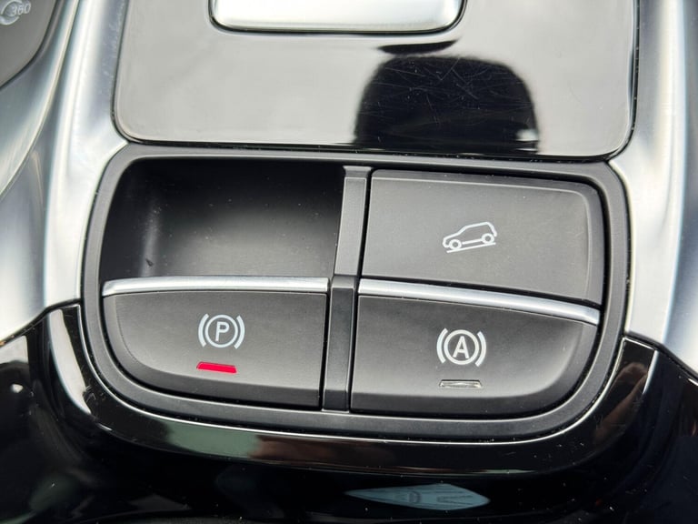 2022 MG MG HS 1.5 T-GDI 16.6kWh Exclusive Auto Euro 6 (s/s) 5dr ESTATE Petrol/Electric Hybrid Aut...