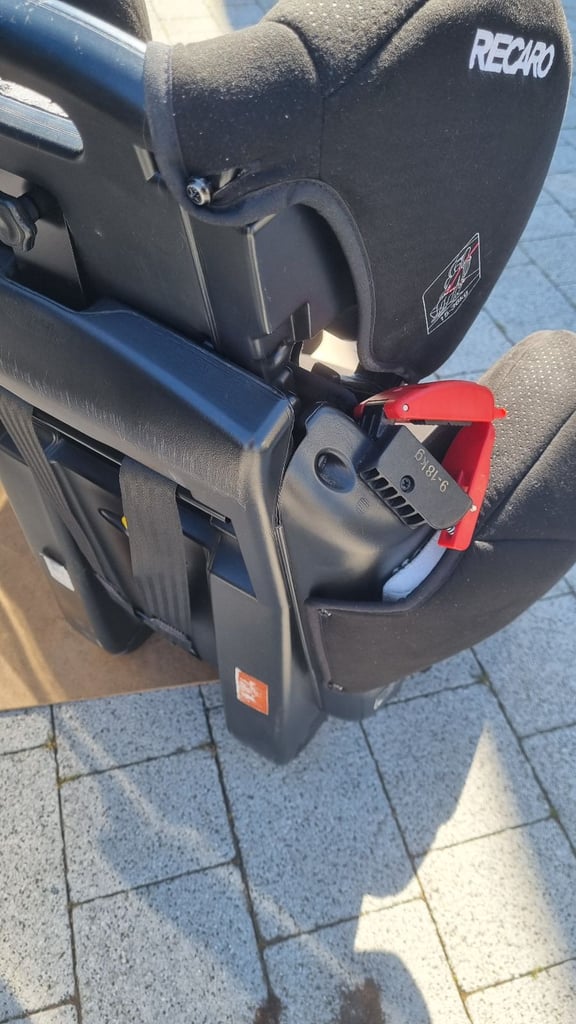2 x Recaro Child Seats. Probably the best available in looks and quality.